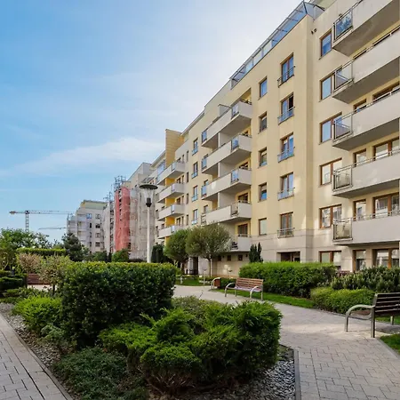Spacious With Parking And Balcony By Renters * Varşova